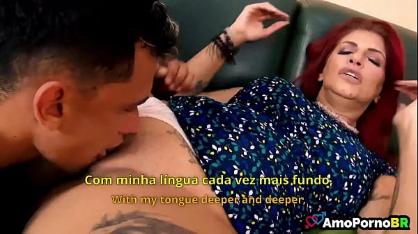 Apreendi muito com uma mulher divorciada de 50 anos, madrasta do meu melhor amigo